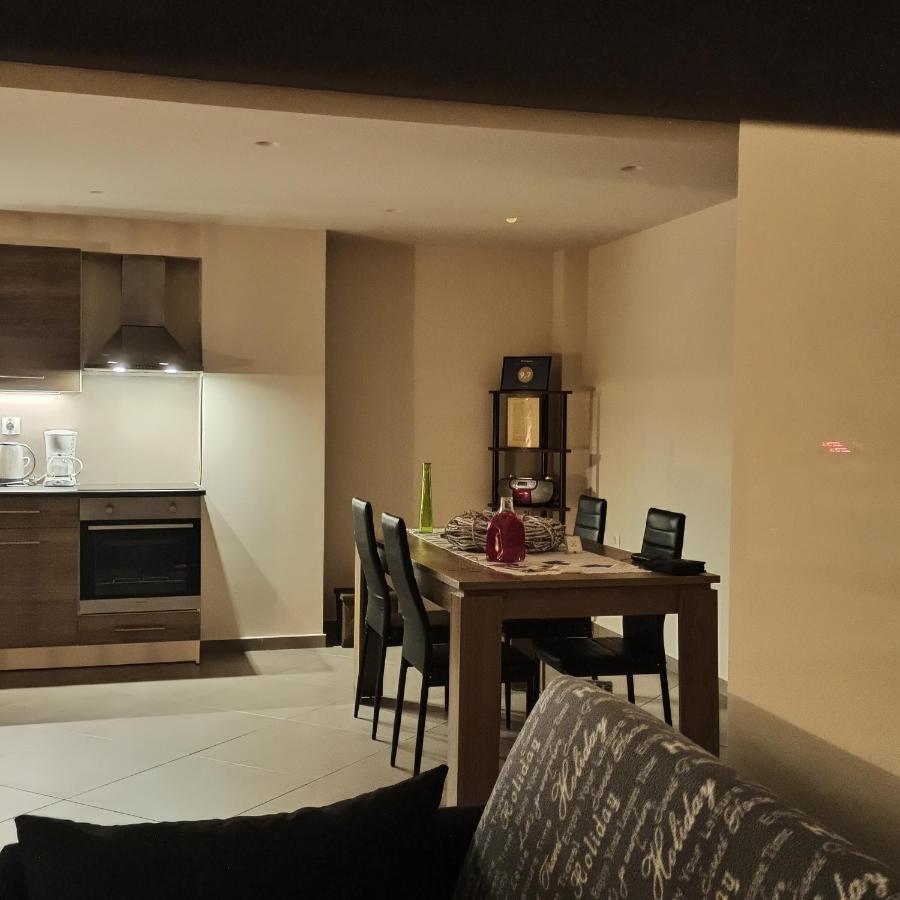 Sealoft Apartment *